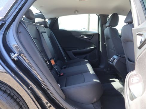 Used 2024 Chevrolet Malibu LT image 32