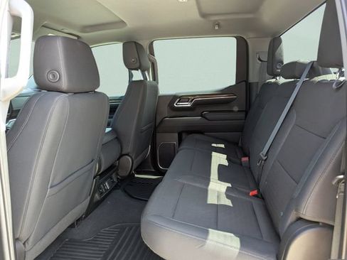 Used 2024 Chevrolet Silverado 1500 LT AWD/4WD image 20