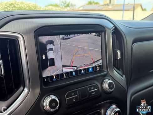 Used 2021 GMC Sierra 2500 Denali w/ Denali Black Diamond Edition AWD/4WD image 24