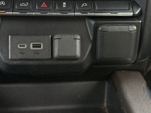 Used 2019 Chevrolet Silverado 1500 LT Trail Boss AWD/4WD image 22