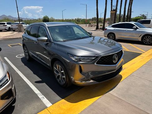 Used 2022 Acura MDX SH-AWD w/ Technology Package image 3