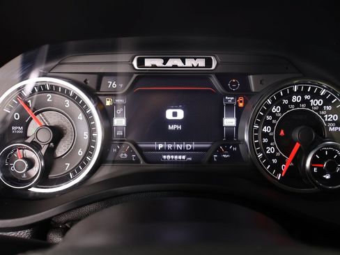 Used 2022 RAM 1500 Laramie AWD/4WD image 4