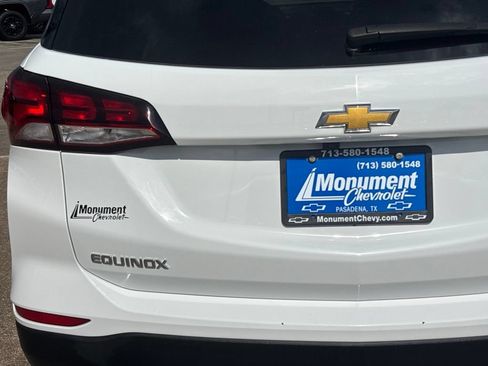 Used 2023 Chevrolet Equinox LT FWD image 12