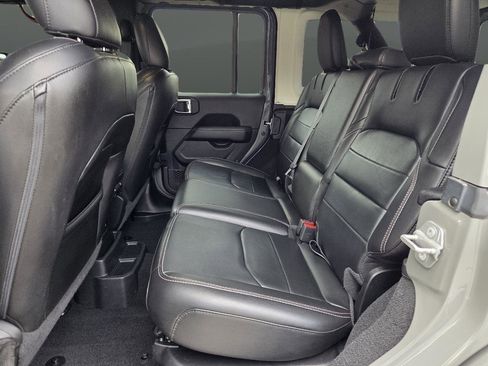 Used 2021 Jeep Wrangler Unlimited Sahara w/ Cold Weather Group image 15