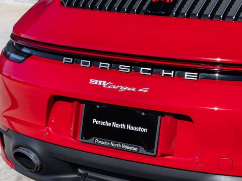 Certified 2024 Porsche 911 Targa 4 image 14