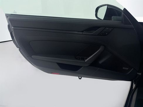 Certified 2023 Porsche 911 50th Anniversary Edition image 9