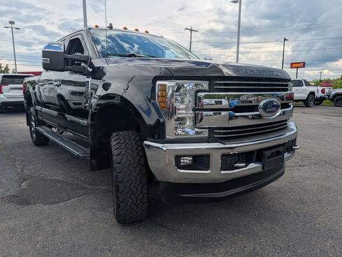 Used 2019 Ford F250 Lariat w/ Lariat Ultimate Package AWD/4WD image 14
