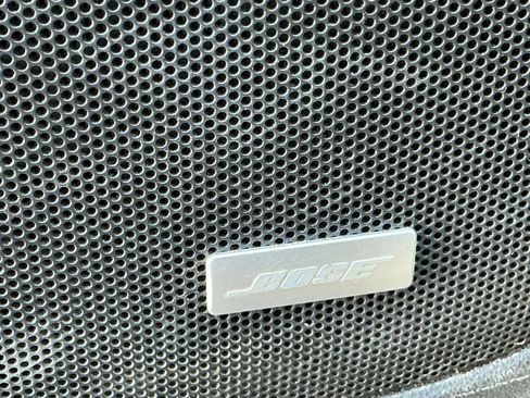 Used 2019 GMC Acadia SLT w/ LPO, Floor Liner Package image 6