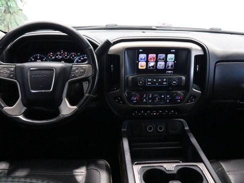 Used 2018 GMC Sierra 1500 Denali w/ Denali Ultimate Package AWD/4WD image 9