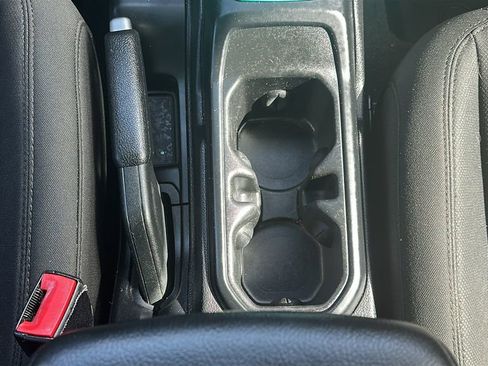 Used 2018 Jeep Wrangler Unlimited Sport image 26