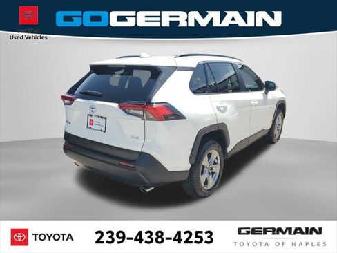 Certified 2022 Toyota RAV4 XLE w/ Convenience Package FWD image 7