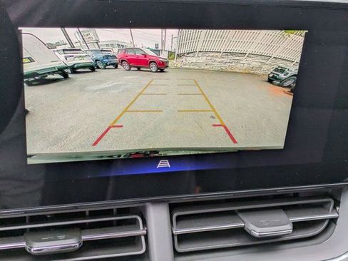 New 2026 Chevrolet Trax LT image 18