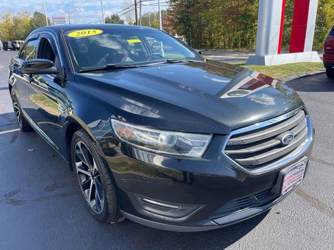 Used 2015 Ford Taurus SEL w/ Equipment Group 201A image 8