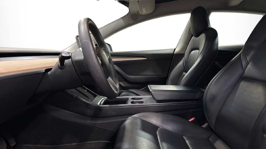 Used 2021 Tesla Model 3 Standard Range Plus RWD image 24