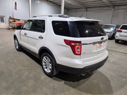 Used 2013 Ford Explorer XLT AWD/4WD image 8