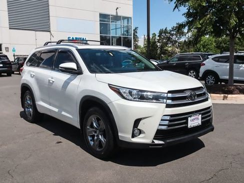 Used 2018 Toyota Highlander Limited Platinum AWD/4WD image 7