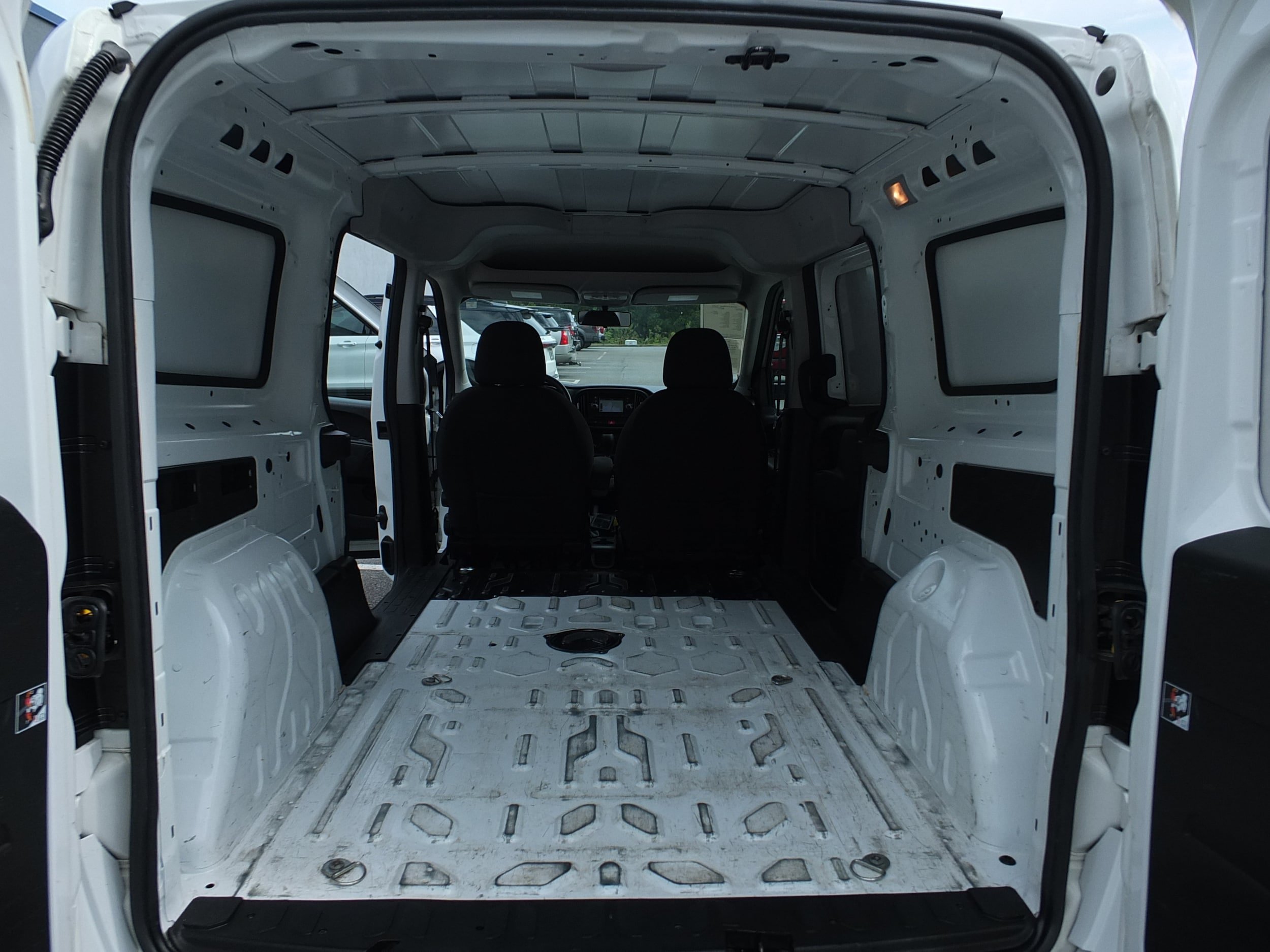 Used 2022 RAM ProMaster City Tradesman FWD image 17