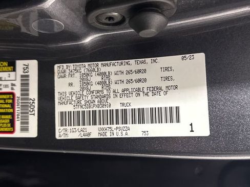 Used 2023 Toyota Tundra Platinum AWD/4WD image 28