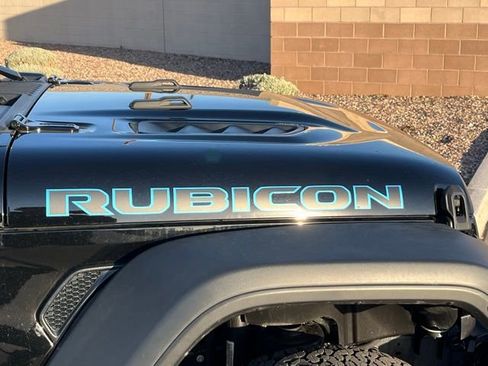 Used 2025 Jeep Wrangler Unlimited Rubicon 4xe w/ Convenience Group image 10