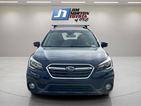 Used 2018 Subaru Outback 3.6R Touring w/ Popular Package #3 image 2