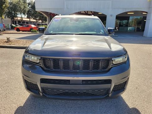 Certified 2024 Jeep Grand Cherokee L Altitude image 19