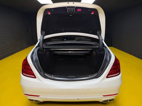 Used 2016 Mercedes-Benz S 550 Sedan w/ Premium Package image 12