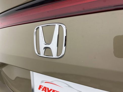 Certified 2025 Honda Civic Sport image 17