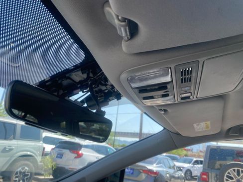 Used 2018 Honda Odyssey Elite image 34
