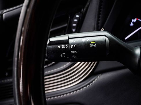 Used 2018 Lexus LS 500 w/ Interior Upgrade Package RWD image 36