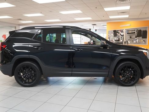 Used 2023 GMC Terrain SLE w/ Driver Convenience Package AWD/4WD image 14