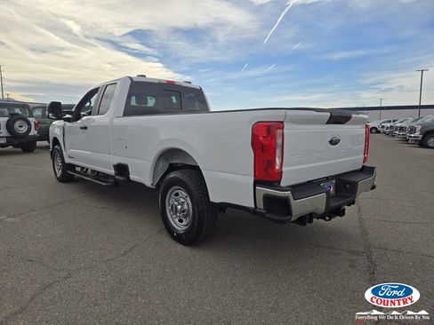 New 2026 Ford F250 XL RWD image 3