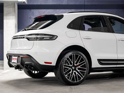 Used 2024 Porsche Macan S AWD/4WD image 45