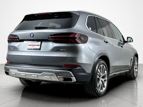 Used 2024 BMW X5 xDrive50e w/ Parking Assistance Package image 5