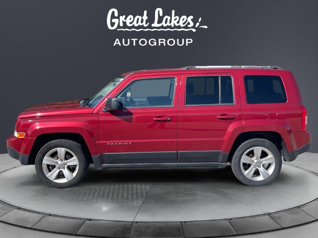 Used 2013 Jeep Patriot Limited FWD image 2