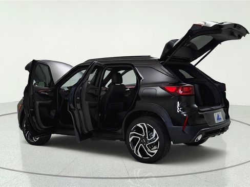 Used 2026 Chevrolet TrailBlazer RS w/ Convenience Package AWD/4WD image 12