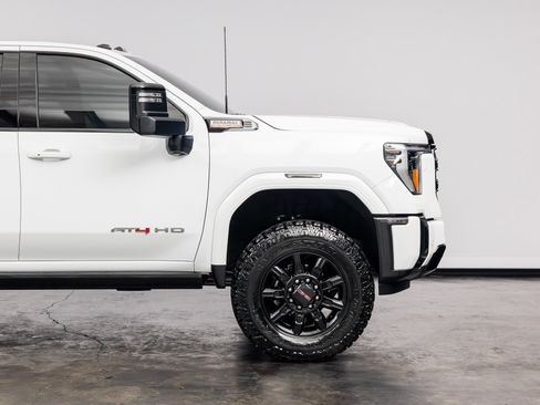 Used 2025 GMC Sierra 2500 AT4 w/ AT4 Premium Plus Package AWD/4WD image 25