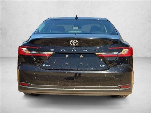 Used 2025 Toyota Camry LE FWD image 7