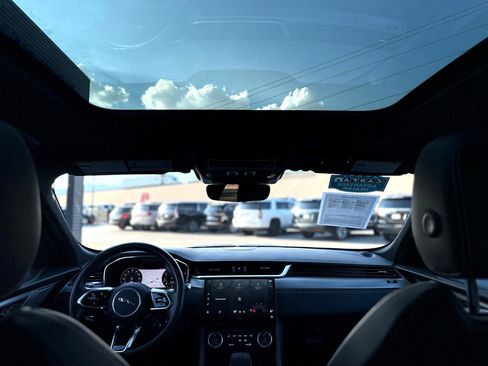 Used 2024 Jaguar F-PACE R-Dynamic S image 17