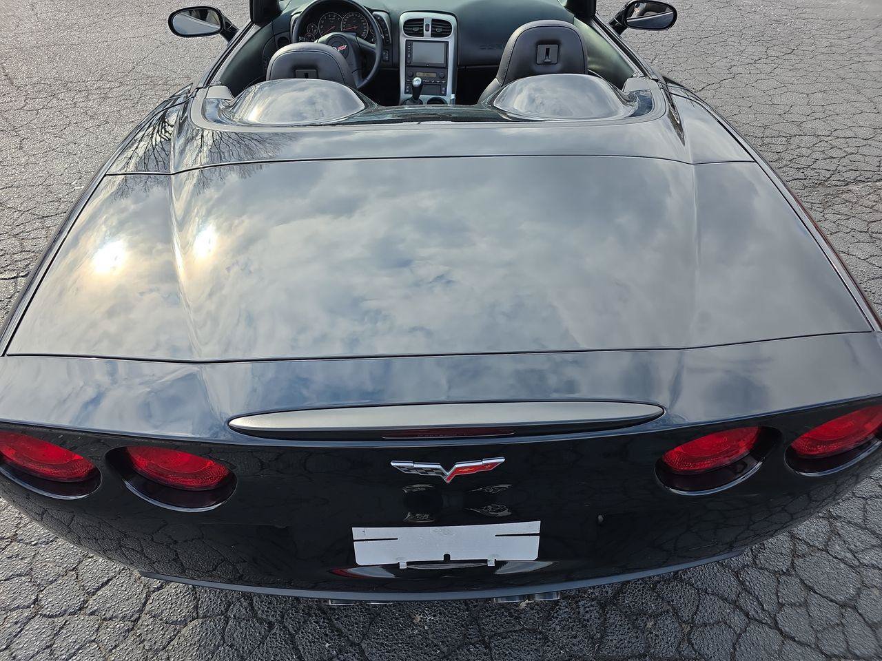 Used 2005 Chevrolet Corvette Convertible w/ Preferred Equipment Group RWD image 29