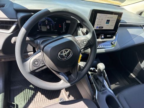 Used 2026 Toyota Corolla LE image 9