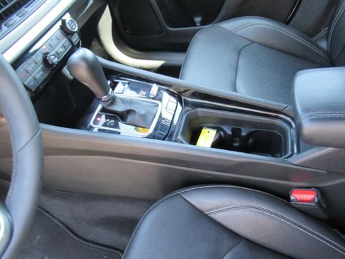 Used 2026 Jeep Compass Limited AWD/4WD image 18