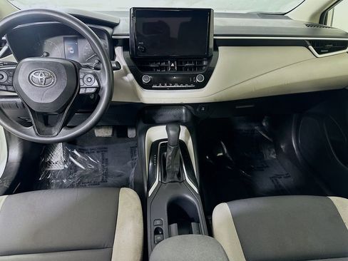 Used 2023 Toyota Corolla LE image 18