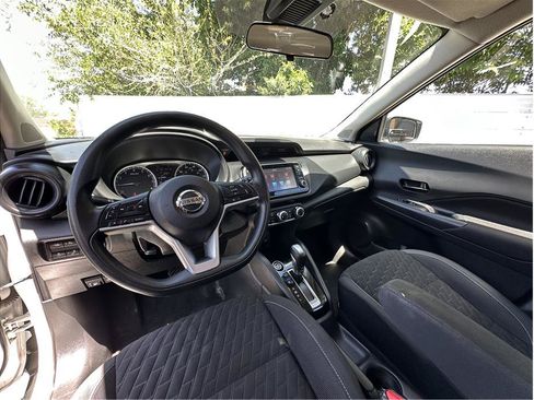 Used 2021 Nissan Kicks S FWD image 2