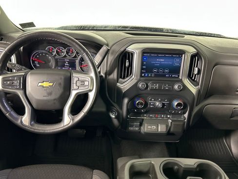 Used 2021 Chevrolet Silverado 1500 LT image 21