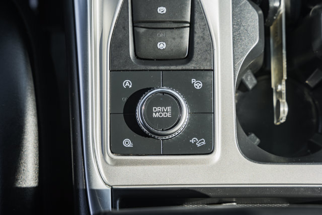 Used 2021 Ford Explorer Platinum w/ Equipment Group 601A AWD/4WD image 29