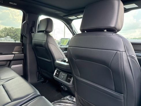 New 2025 Ford F150 Lariat w/ Equipment Group 502A High image 19