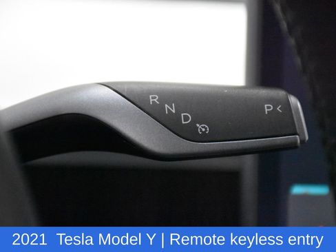 Used 2021 Tesla Model Y Long Range image 11