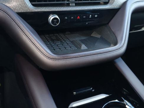 Used 2025 Ford Explorer Platinum w/ LUX Leather Package image 29