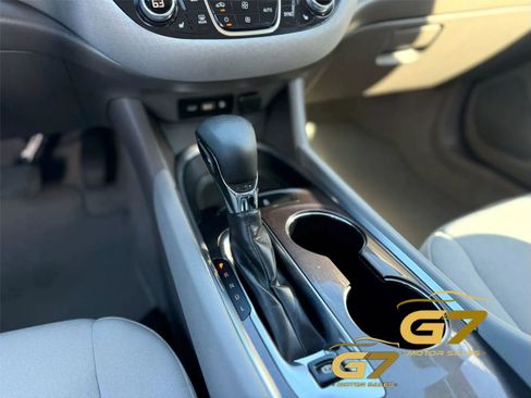 Used 2022 Chevrolet Malibu LT FWD image 20