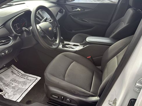 Used 2016 Chevrolet Malibu LT FWD image 10